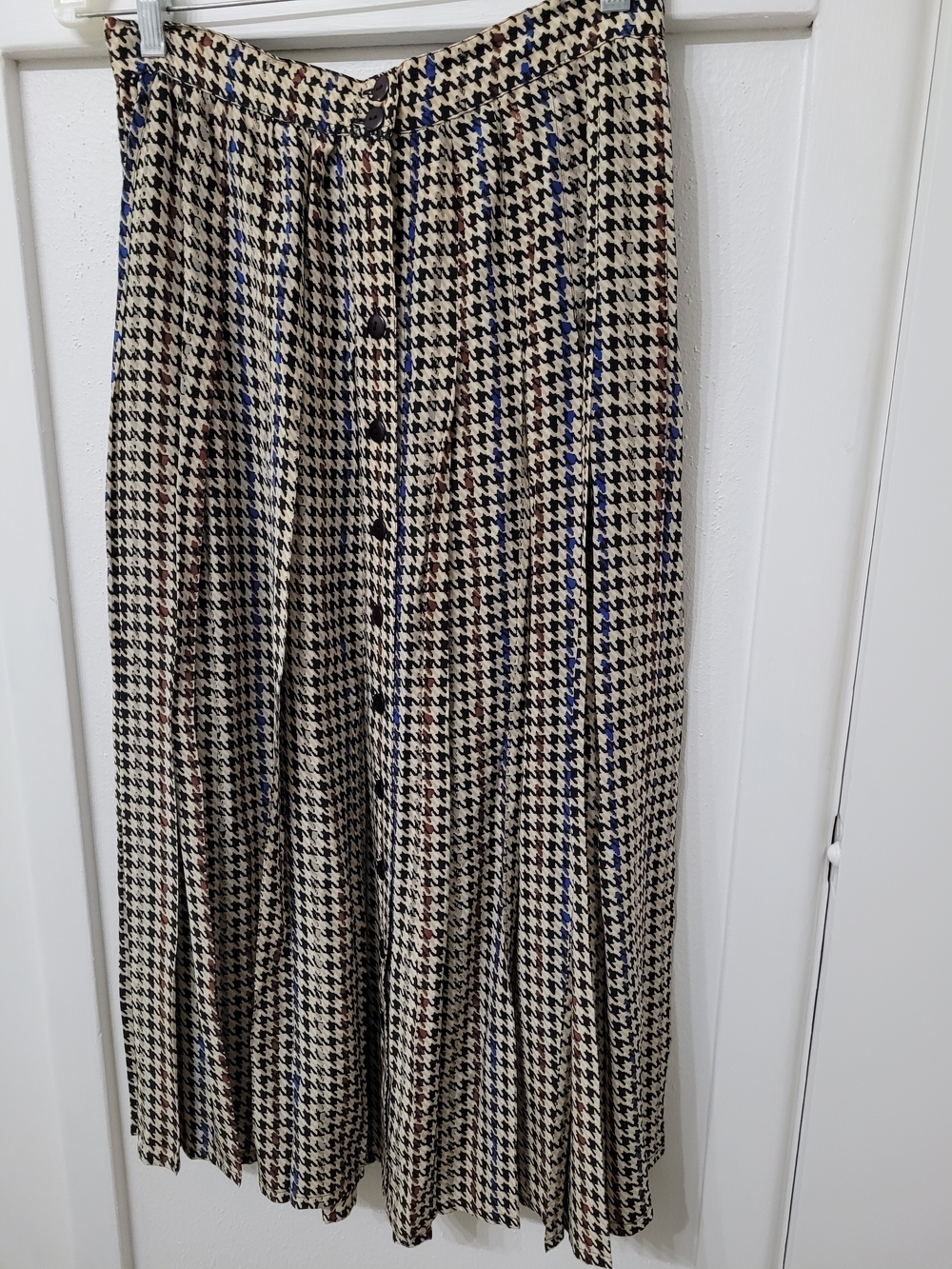 Vintage Pleated Houndstooth Midi Skirt in Cream, Black,Dark Brown and Blue Sz 10